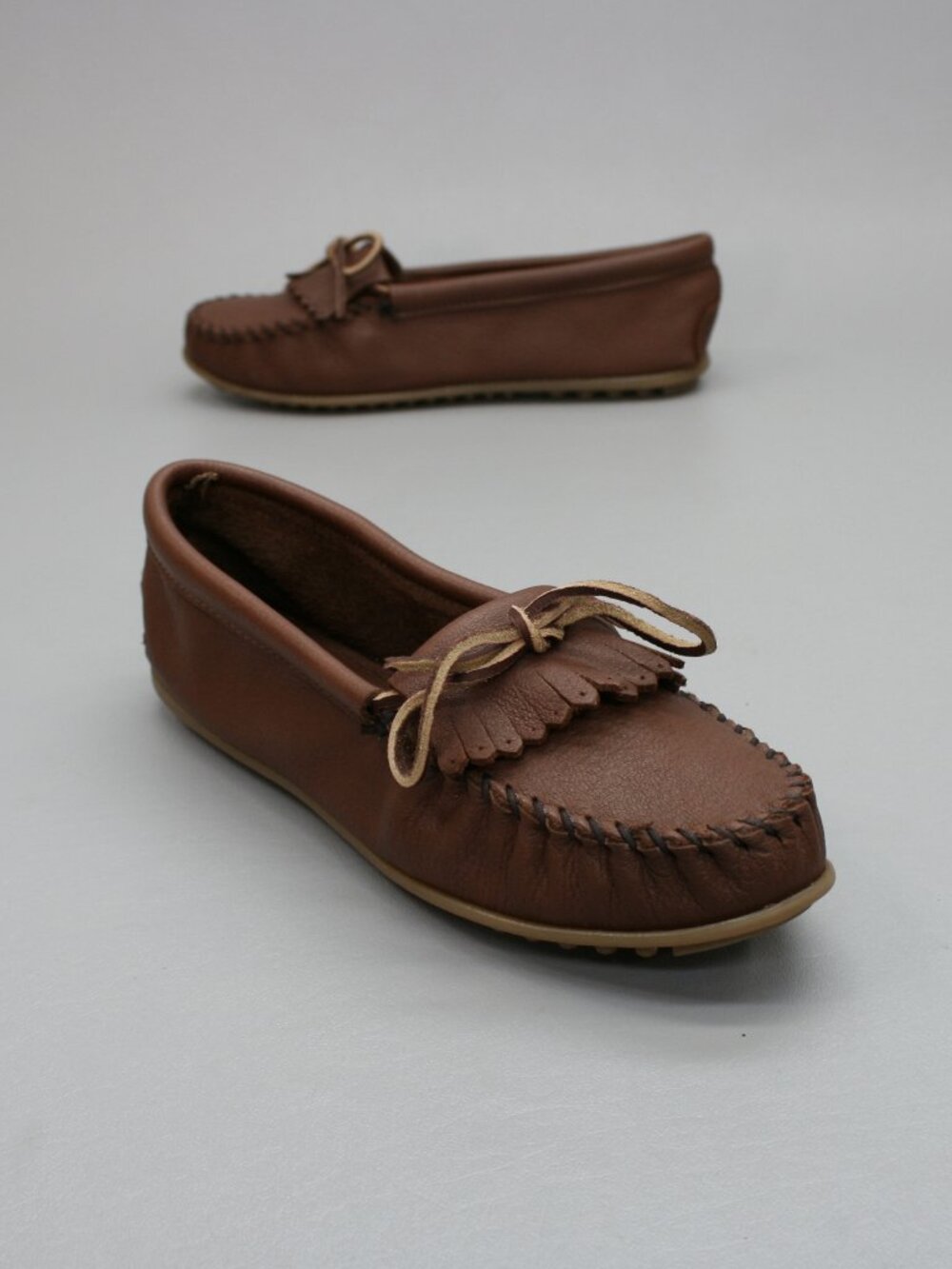 Minnetonka Ladies 11 Deerskin Kilty Brown Slip-on Shoes Loafers Moccasins - #68